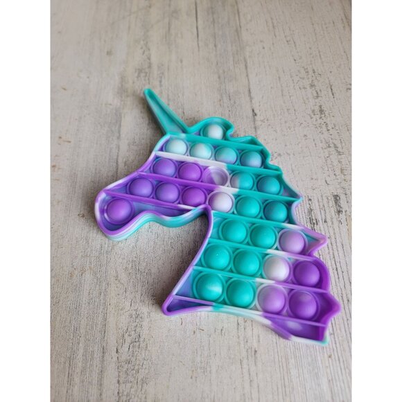 Unicorn pop it purple blue silicone toy figure fidget - Picture 5 of 8